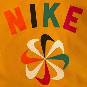 RARE Nike Evolve Sunburst Hoodie in yellow (men’s small)